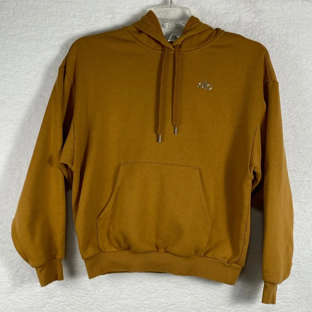 Alo Yoga Accolade Hoodie Mustard Yellow Ochre Chrome Logo Sweatshirt XS